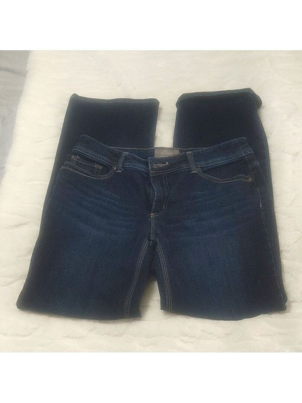 "So slimming" by Chico's size 0 regular dark blue bootcut jeans (sz 4)